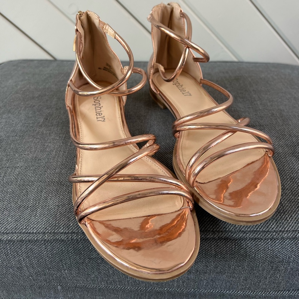 Sophie 17 Rose Gold Crisscross Flat Sandal Size 8